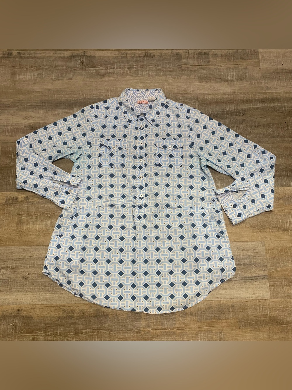 Tizzie Dizzie Lizzie Cape Cod Tunic Women's Small, Blue, Button-Down Pockets